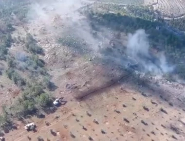 Τουρκικά άρματα ΤΘ και ΜΧ συνεργάζονται για την κατάληψη οχυρωμένων θέσεων των Κούρδων (βίντεο)